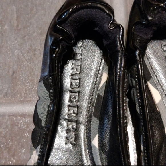 Buberry black patent leather Nova check plaid print ballet flats size 37.5 - Picture 7 of 7